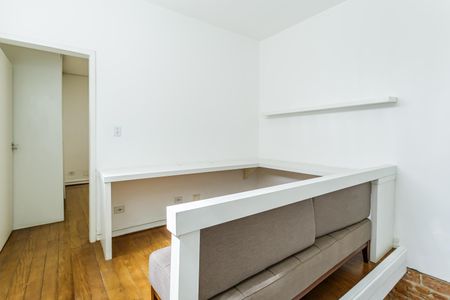 Corredor de casa de condomínio para alugar com 2 quartos, 180m² em Chácara Itaim, São Paulo