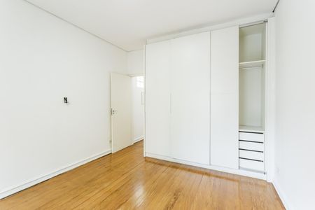 Quarto 1 de casa de condomínio para alugar com 2 quartos, 180m² em Chácara Itaim, São Paulo