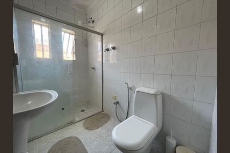 Casa à venda com 203m², 4 quartos e 2 vagasBanheiro da Suíte