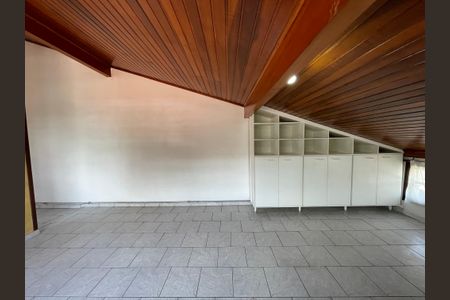 Casa à venda com 203m², 4 quartos e 2 vagasÁrea comum