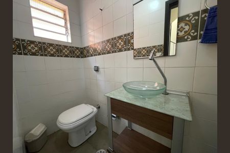 Casa à venda com 203m², 4 quartos e 2 vagasBanheiro Social 2