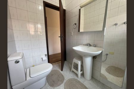 Casa à venda com 203m², 4 quartos e 2 vagasBanheiro da Suíte