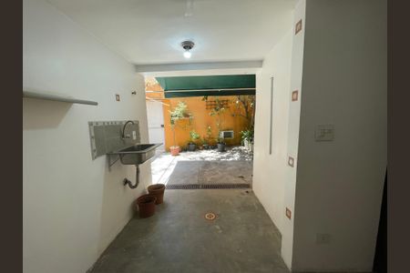 Casa à venda com 203m², 4 quartos e 2 vagasÁrea de Serviço