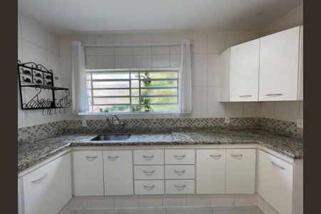 Casa à venda com 203m², 4 quartos e 2 vagasCozinha