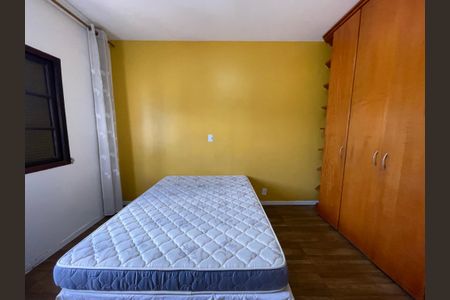 Casa à venda com 203m², 4 quartos e 2 vagasSuíte