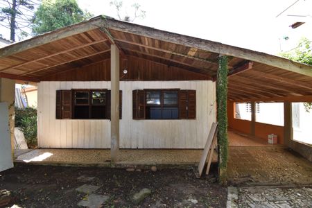 Casa para alugar com 350m², 8 quartos e 5 vagasFachada