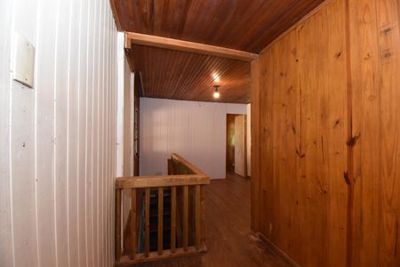 Casa para alugar com 350m², 8 quartos e 5 vagasCorredor