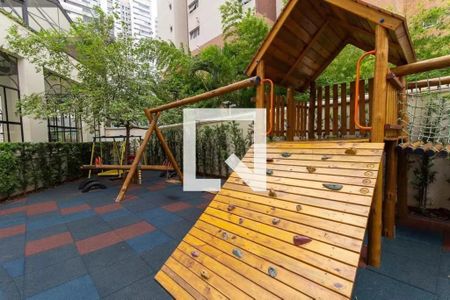 Apartamento para alugar com 117m², 3 quartos e sem vagaPlayground