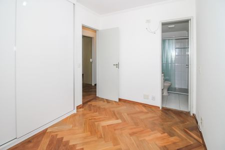 Apartamento para alugar com 117m², 3 quartos e sem vagaSuíte