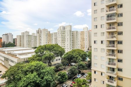 Apartamento para alugar com 117m², 3 quartos e sem vagaVaranda