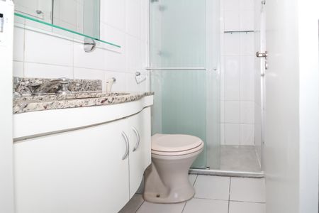 Apartamento para alugar com 117m², 3 quartos e sem vagaBanheiro da Suíte