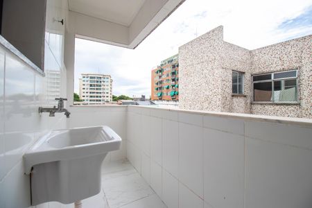 Apartamento para alugar com 65m², 2 quartos e 1 vagaÁrea de Serviço