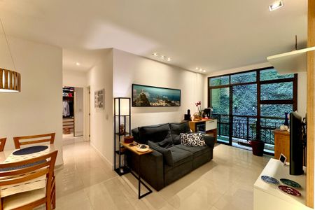 Apartamento à venda com 2 quartos, 69m² em Laranjeiras, Rio de Janeiro