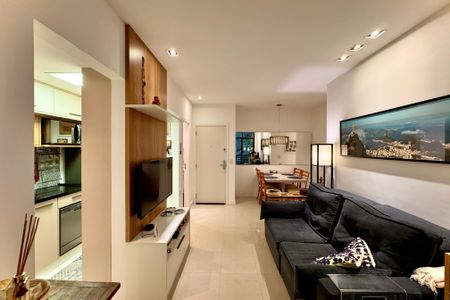 Apartamento à venda com 69m², 2 quartos e 1 vaga Apartamento à venda com 69m², 2 quartos e 1 vagaSala