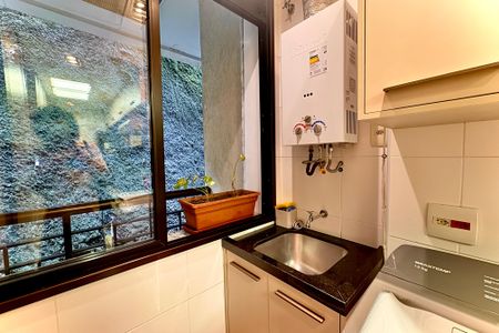 Apartamento à venda com 69m², 2 quartos e 1 vaga Apartamento à venda com 69m², 2 quartos e 1 vagaCozinha