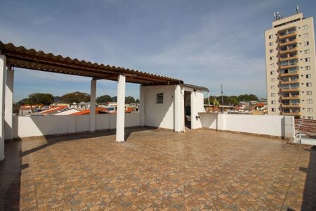 Casa para alugar com 120m², 3 quartos e sem vagaTerraço