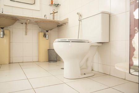 Apartamento para alugar com 200m², 3 quartos e 3 vagasBanheiro da Suíte 1