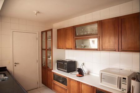 Apartamento para alugar com 200m², 3 quartos e 3 vagasCozinha