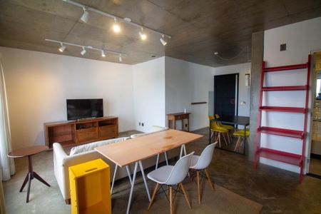 Sala de apartamento para alugar com 1 quarto, 74m² em Santo Amaro, São Paulo