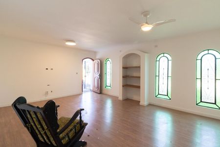 Casa para alugar com 3 quartos, 300m² em Parque Continental, São Paulo