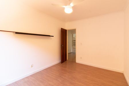 Quarto 1 de casa para alugar com 3 quartos, 300m² em Parque Continental, São Paulo