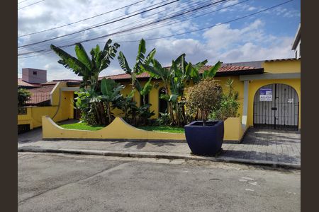 Casa para alugar com 300m², 3 quartos e 2 vagasFachada