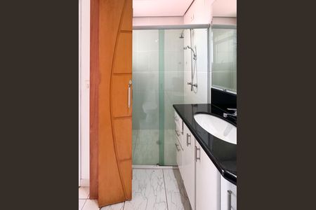 Apartamento à venda com 188m², 4 quartos e 3 vagas Apartamento à venda com 188m², 4 quartos e 3 vagasBanheiro da Suíte 4