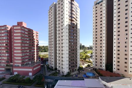 Apartamento à venda com 188m², 4 quartos e 3 vagas Apartamento à venda com 188m², 4 quartos e 3 vagasVista da Sacada da Suíte 4