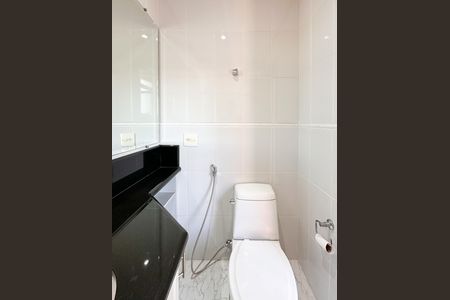 Apartamento à venda com 188m², 4 quartos e 3 vagas Apartamento à venda com 188m², 4 quartos e 3 vagasBanheiro da Suíte 4