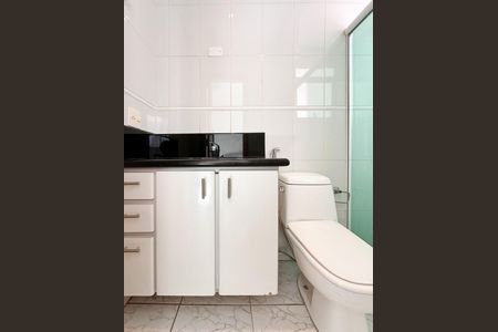 Apartamento à venda com 188m², 4 quartos e 3 vagas Apartamento à venda com 188m², 4 quartos e 3 vagasBanheiro da Suíte 1
