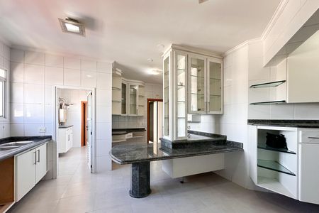 Apartamento à venda com 188m², 4 quartos e 3 vagas Apartamento à venda com 188m², 4 quartos e 3 vagasCozinha