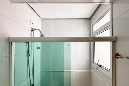 Apartamento à venda com 188m², 4 quartos e 3 vagas Apartamento à venda com 188m², 4 quartos e 3 vagasBanheiro da Suíte 1