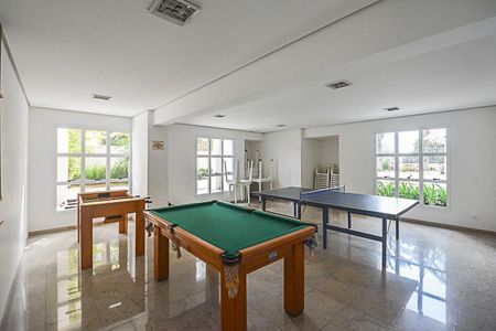 Apartamento à venda com 188m², 4 quartos e 3 vagas Apartamento à venda com 188m², 4 quartos e 3 vagasÁrea comum - Sala de Jogos