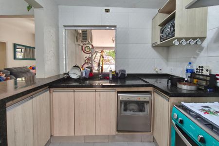 Casa à venda com 130m², 3 quartos e 2 vagasCozinha