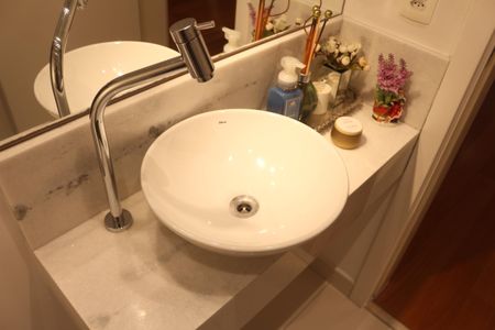 Apartamento para alugar com 242m², 3 quartos e 3 vagasLavabo 1