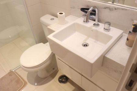 Apartamento para alugar com 242m², 3 quartos e 3 vagasBanheiro da Suíte 2