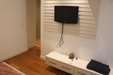 Apartamento para alugar com 242m², 3 quartos e 3 vagasSuíte 3