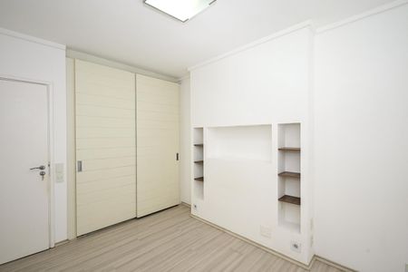Apartamento para alugar com 458m², 4 quartos e 4 vagasSuíte 1