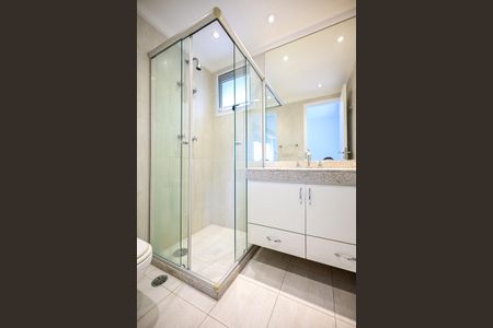 Apartamento para alugar com 458m², 4 quartos e 4 vagasBanheiro da Suíte 2