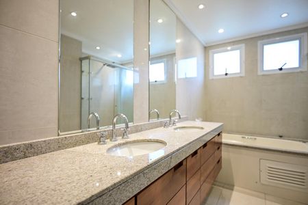 Apartamento para alugar com 458m², 4 quartos e 4 vagasBanheiro da Suíte 3