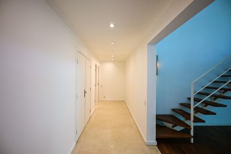 Apartamento para alugar com 458m², 4 quartos e 4 vagasEntrada