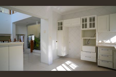 Casa à venda com 300m², 4 quartos e 3 vagasCozinha