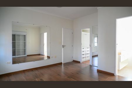 Casa à venda com 300m², 4 quartos e 3 vagasSuite 1