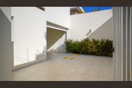 Casa à venda com 300m², 4 quartos e 3 vagasGaragem