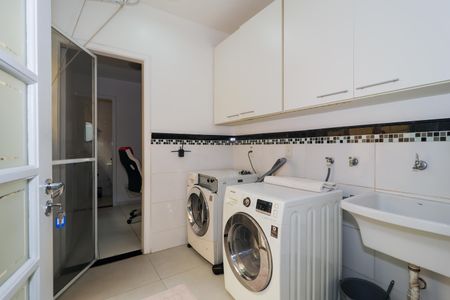 Casa à venda com 181m², 3 quartos e 4 vagasÁrea de Serviço