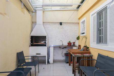 Casa à venda com 181m², 3 quartos e 4 vagasÁrea externa