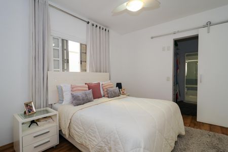 Casa à venda com 181m², 3 quartos e 4 vagasSuíte 1