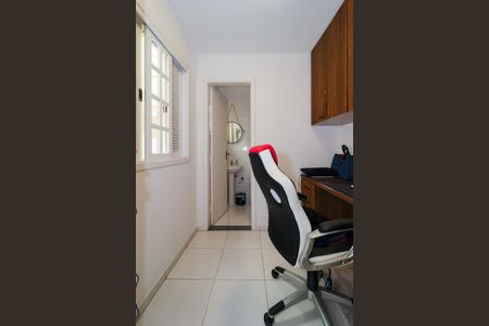 Casa à venda com 181m², 3 quartos e 4 vagasÁrea de Serviço