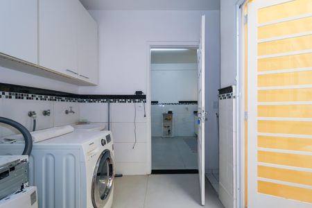 Casa à venda com 181m², 3 quartos e 4 vagasÁrea de Serviço