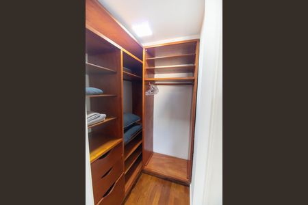 Closet da Suíte de kitnet/studio para alugar com 1 quarto, 40m² em Icaraí, Niterói